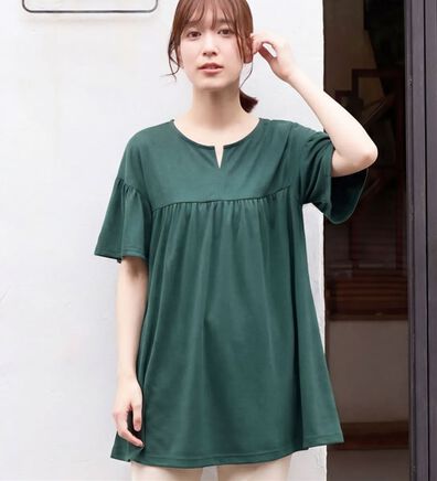 Viola e Viola（ヴィオラ エ ヴィオラ）の「軽やか綿混カットソーキーネックチュニック（チュニック）」