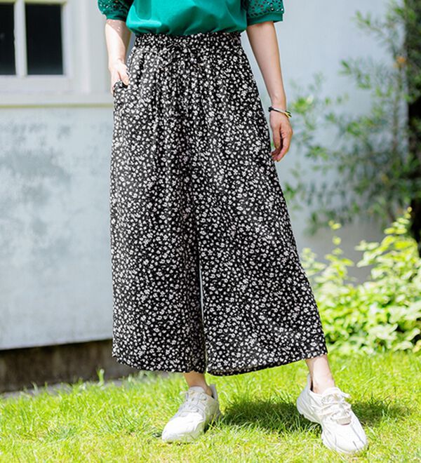 BELLUNA（ベルーナ）の「【接触冷感】レーヨン素材プリントワイドパンツ（ワイドパンツ・ガウチョ）」｜詳細画像