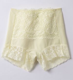 LAVIENNE（ラヴィエンヌ）の「骨盤シェイプの素敵ショーツ単品（ショーツ）」｜クリーム