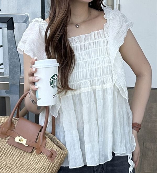 GeeRA（ジーラ）の「フリルシャーリングブラウス（ブラウス）」｜詳細画像