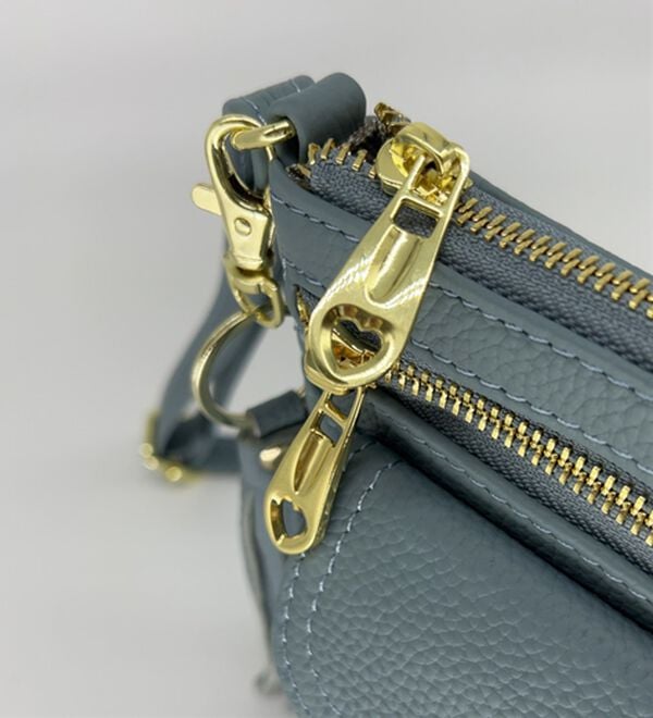 BELLUNA（ベルーナ）の「牛革多収納ミニショルダー（ショルダーバッグ）」｜詳細画像