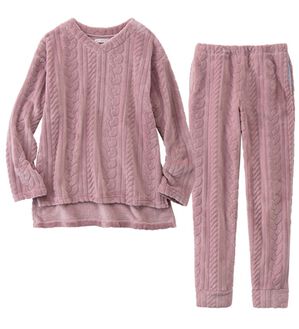 YU'NOW（ユナウ）の「ケーブルニット風フリースルームウェアセット（パジャマ・ルームウェア）」｜ピンク