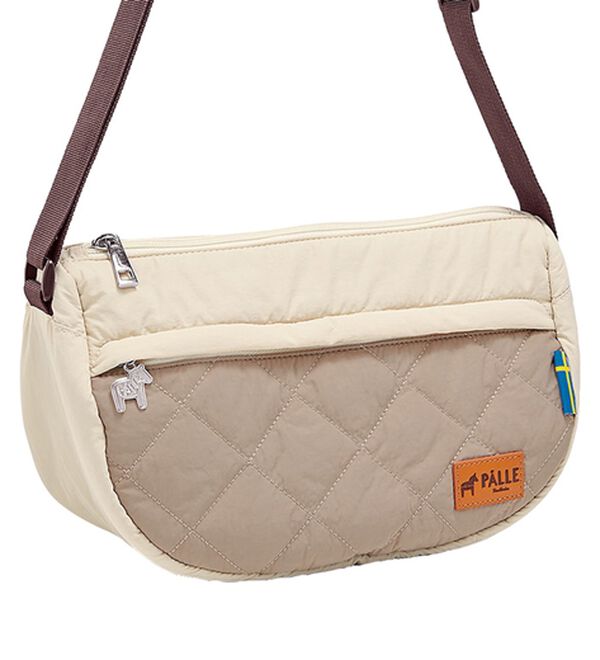 BELLUNA（ベルーナ）の「＜ＰＡＬＬＥ＞配色キルティングショルダー（ショルダーバッグ）」｜アイボリー&times;ベージュ