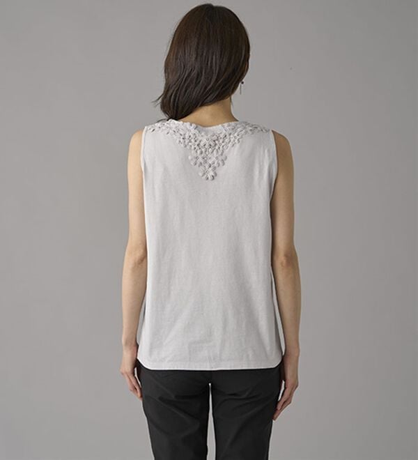 BELLUNA（ベルーナ）の「綿混素材脇汗対策フラワーレースインナー（タンクトップ・キャミソール）」｜詳細画像