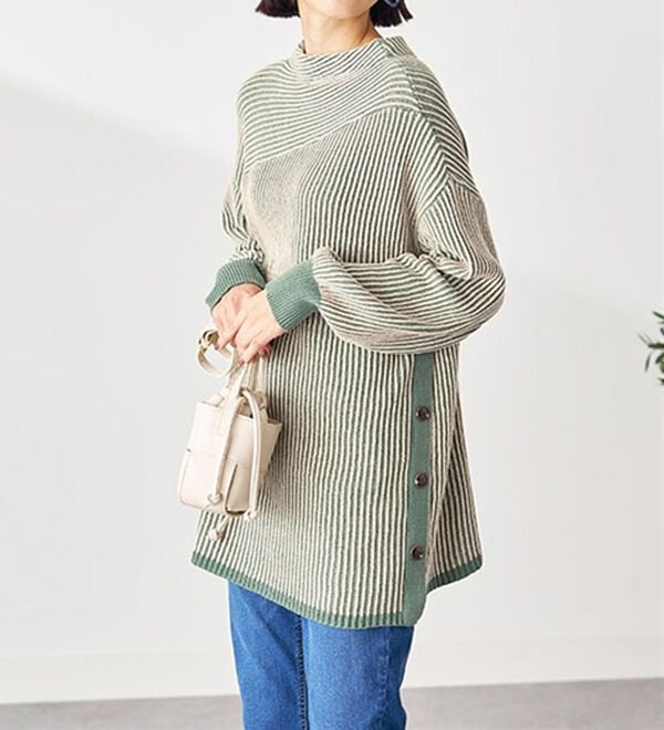 BELLUNA（ベルーナ）の「ボタン使いストライプジャカード切替ニットチュニック（チュニック）」｜詳細画像