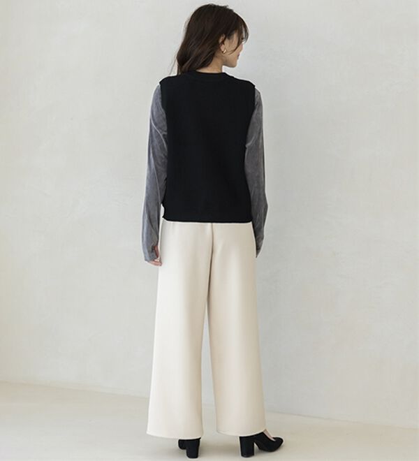 BELLUNA（ベルーナ）の「金ボタン使いニットベスト（ベスト）」｜詳細画像