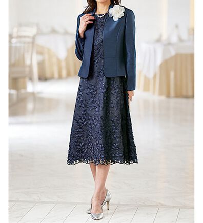 BELLUNA（ベルーナ）の「花柄モチーフレースワンピースアンサンブル（ワンピースセットスーツ）」