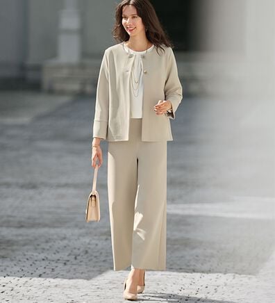 BELLUNA（ベルーナ）の「セレモニーシーンに！ストレッチ素材パンツスーツ（パンツスーツ）」