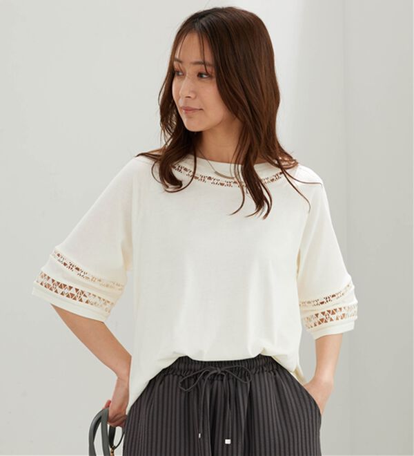 BELLUNA（ベルーナ）の「衿＆袖ハシゴレース使いプルオーバー（カットソー）」｜詳細画像