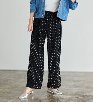 Pierrot（ピエロ）の「【接触冷感】楽ちんキレイ見えワイドイージーパンツ（フルレングスパンツ）」｜ドットブラック