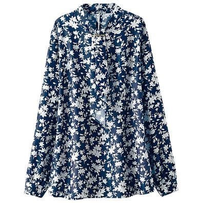 BELLUNA（ベルーナ）の「お手入れ簡単で嬉しいイージーケアブラウス（ボウタイ）（ブラウス）」