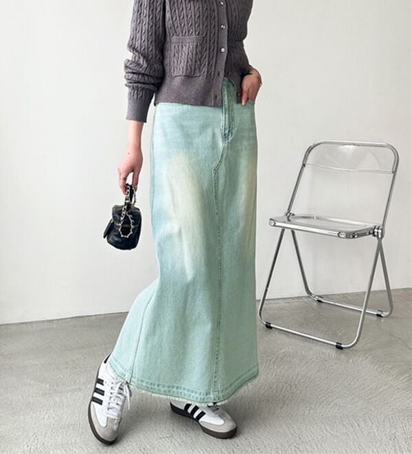 GeeRA（ジーラ）の「バックスリットデニムロングスカート（ロングスカート）」｜詳細画像
