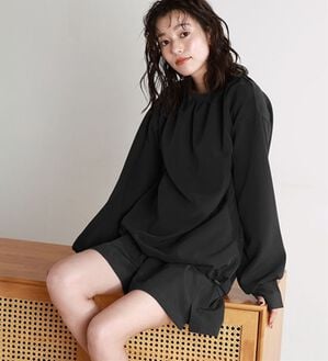 Pierrot（ピエロ）の「【速乾機能付】ギャザートップスラッシュガード（チュニック）」｜ブラック