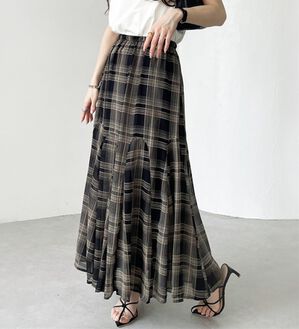 GeeRA（ジーラ）の「切替フレアーロングスカート（ロングスカート）」｜モカ系チェック柄