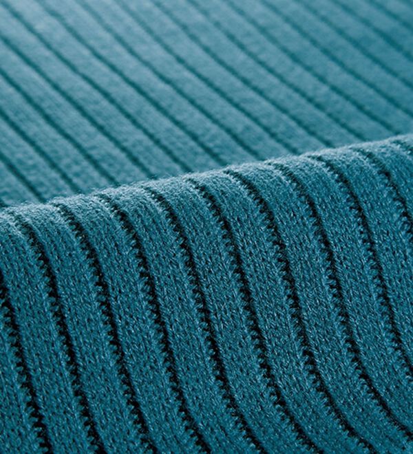 BELLUNA（ベルーナ）の「金ボタン使い重ね着風ニットチュニック（チュニック）」｜詳細画像