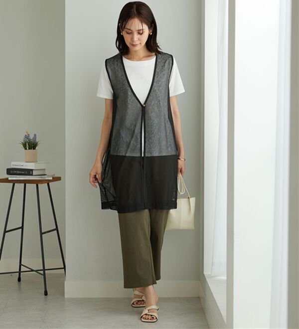 BELLUNA（ベルーナ）の「【2点セット】シアーストライプ素材ジレアンサンブル（アンサンブル）」｜詳細画像