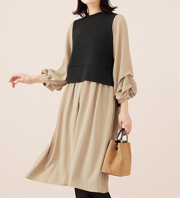 BELLUNA（ベルーナ）の「袖タックデザイン異素材切替ワンピース（その他ワンピース）」｜詳細画像