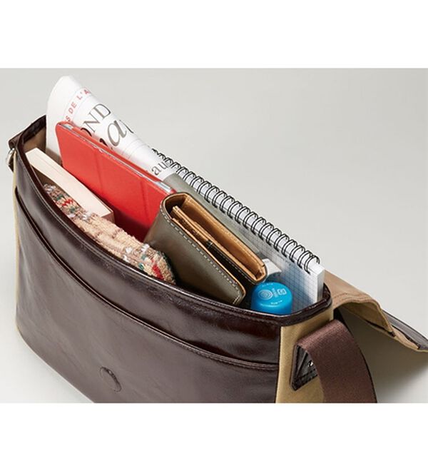 「＜ゴールデンベア＞横型帆布ショルダー（メンズショルダーバッグ）」｜詳細画像