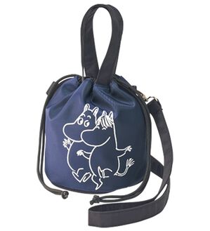 BELLUNA（ベルーナ）の「【ムーミン】巾着型バッグ（ショルダーバッグ）」｜ネイビー