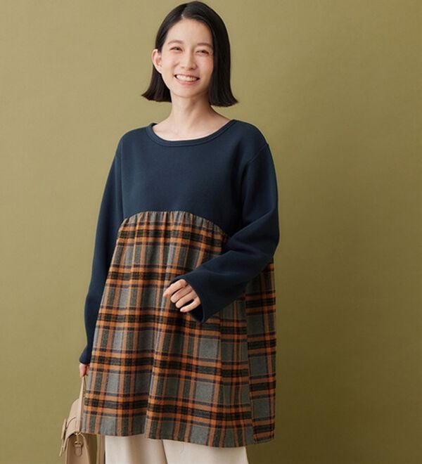 Viola e Viola（ヴィオラ エ ヴィオラ）の「裏起毛チェック柄切替チュニック（チュニック）」｜グレー系チェック