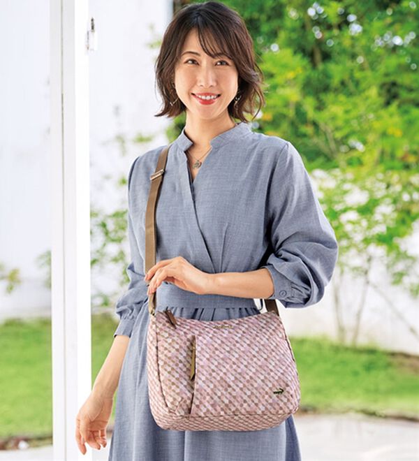 BELLUNA（ベルーナ）の「＜クロコダイル＞多収納軽量ショルダー（ショルダーバッグ）」｜詳細画像