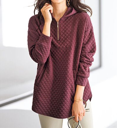 BELLUNA（ベルーナ）の「キルト刺しゅうハーフジップパーカー（パーカー）」