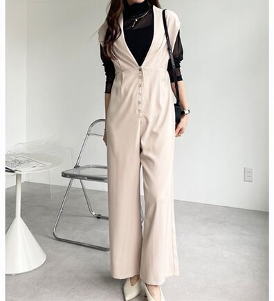 GeeRA（ジーラ）の「深Ｖネックフレンチスリーブサロペット（その他ワンピース）」