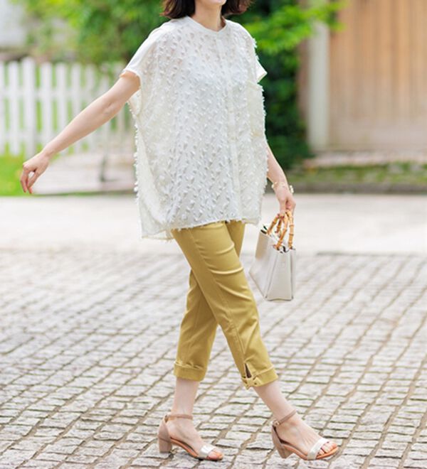 BELLUNA（ベルーナ）の「ヒンヤリ&times;サラリ速乾！綿サテンストレッチ裾リボンクロップドパンツ（クロップドパンツ）」｜詳細画像