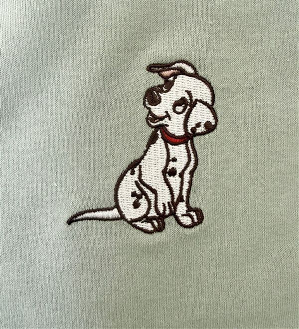 BELLUNA（ベルーナ）の「＜Disney＞【101匹わんちゃん】胸元刺しゅうボックスシルエットTシャツ（Tシャツ）」｜詳細画像