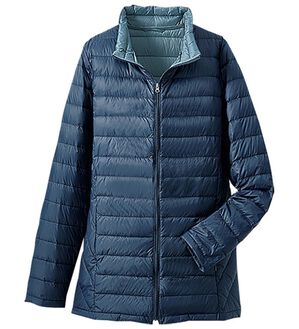 BELLUNA（ベルーナ）の「軽量ダウン配色スタンドジャケット（ポーチ付）（ダウンコート・ジャケット・ベスト）」｜ネイビー系