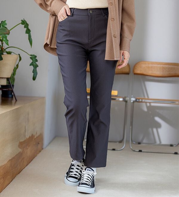 BELLUNA（ベルーナ）の「【選べる裏起毛】静電気防止！ヘリンボーンブーツカットパンツ（フルレングスパンツ）」｜詳細画像