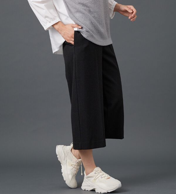 BELLUNA（ベルーナ）の「サマ見え（スーパーウォーム）ウール調センタープレスクロップドパンツ（クロップドパンツ）」｜詳細画像