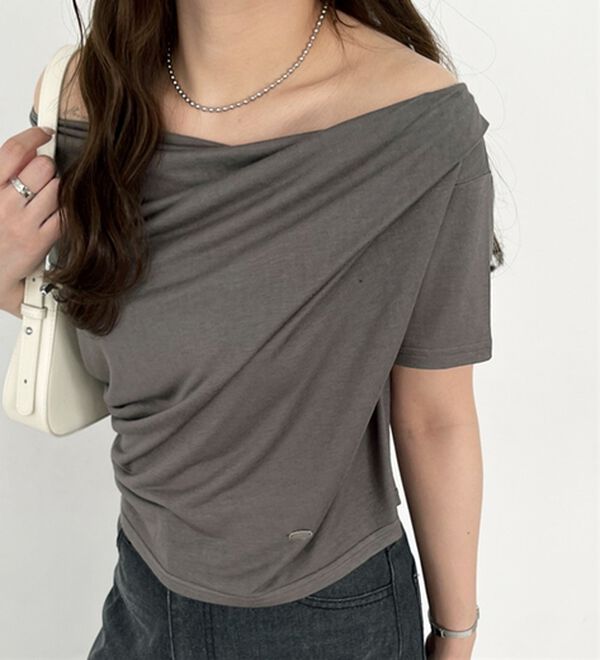 GeeRA（ジーラ）の「スラブシアーオフショルトップス（カットソー）」｜詳細画像