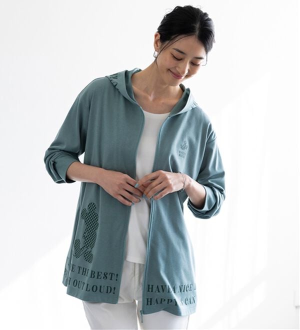 BELLUNA（ベルーナ）の「＜Ｄｉｓｎｅｙ＞【ミッキー】ロゴプリント裏メッシュパーカー（パーカー）」｜詳細画像