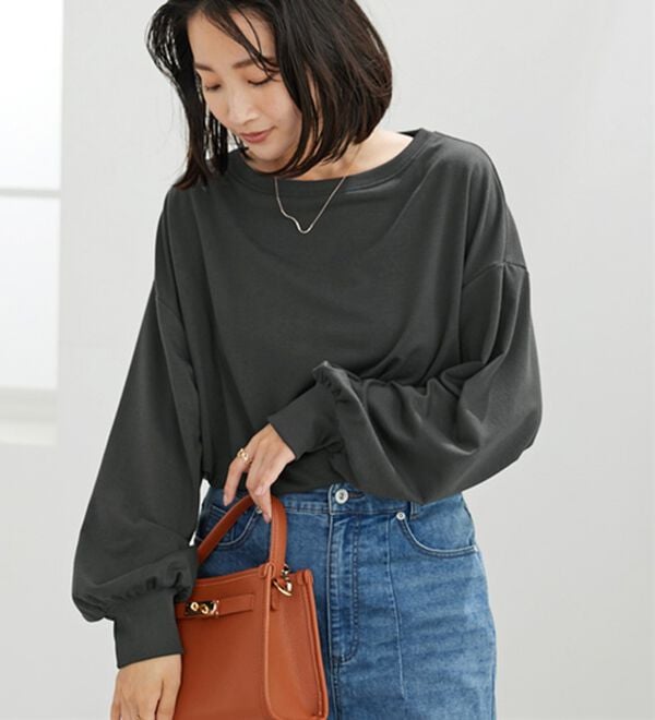BELLUNA（ベルーナ）の「ロンＴ以上、スウェット未満！ゆったり抜け感プルオーバー（カットソー）」｜詳細画像