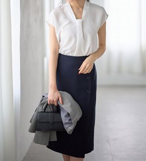 GeeRA（ジーラ）の「【２点】単品使いもできる！ベーシックブラウス＆スカートセットアップ（スカートスーツ）」｜ネイビー系