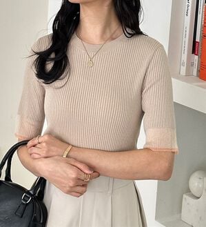 GeeRA（ジーラ）の「『ドラマ着用商品』 袖口シアーリブニット（ニット・セーター）」｜ベージュ