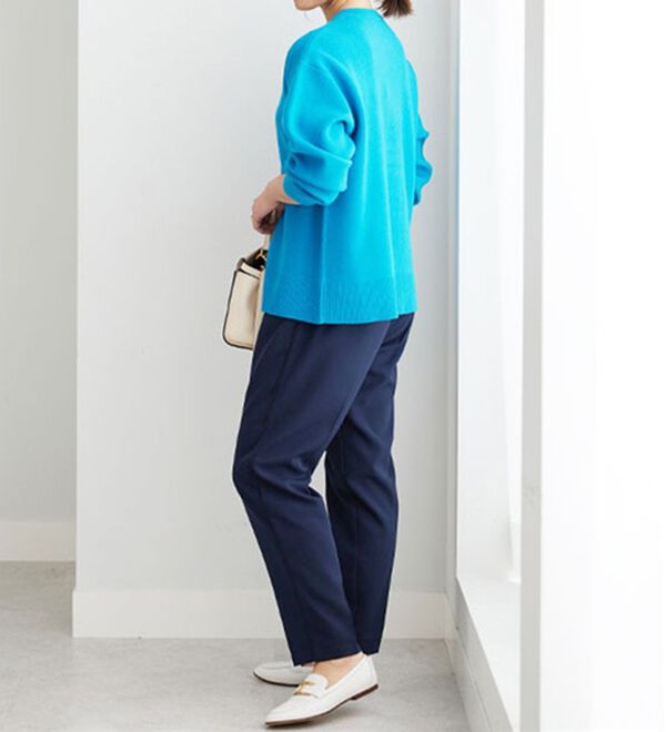 BELLUNA（ベルーナ）の「ボタンデザインクルーネックカーディガン（ニットカーディガン）」｜詳細画像