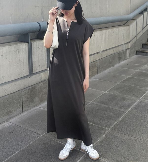 GeeRA（ジーラ）の「前後２ＷＡＹハーフジップＩラインワンピース（カットソーワンピース）」｜詳細画像