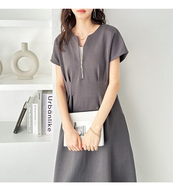 GeeRA（ジーラ）の「前後2WAYハーフジップフレンチ袖ワンピース（カットソーワンピース）」｜詳細画像