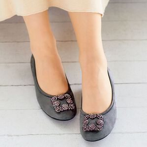 BELLUNA（ベルーナ）の「キラッとモチーフ日本製パンプス（パンプス）」｜グレー