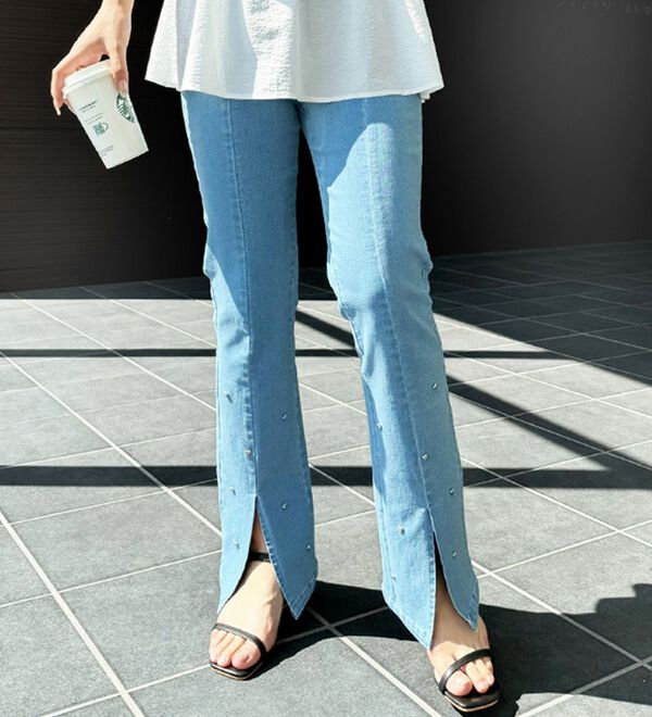 GeeRA（ジーラ）の「ハートスタッズ付フレアーパンツ（フルレングスパンツ）」｜詳細画像