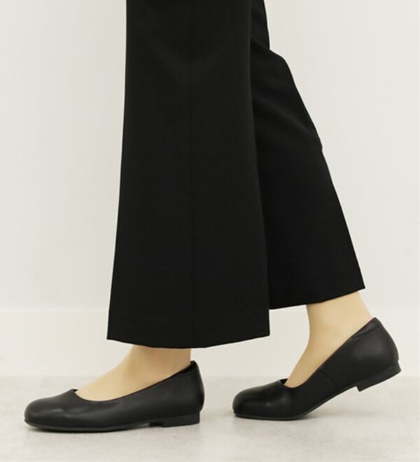 BELLUNA（ベルーナ）の「５Ｅ牛革フォーマルフラットパンプス（パンプス）」｜詳細画像