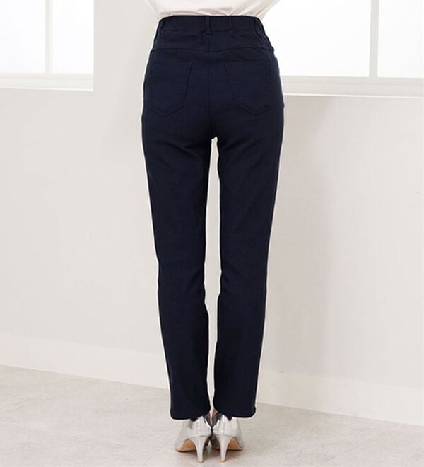 BELLUNA（ベルーナ）の「裏起毛ツイル素材ストレッチパンツ（フルレングスパンツ）」｜詳細画像