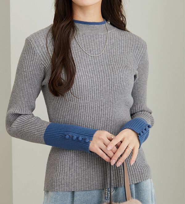 GeeRA（ジーラ）の「配色デザインくるみボタン付リブニット（ニット・セーター）」｜詳細画像