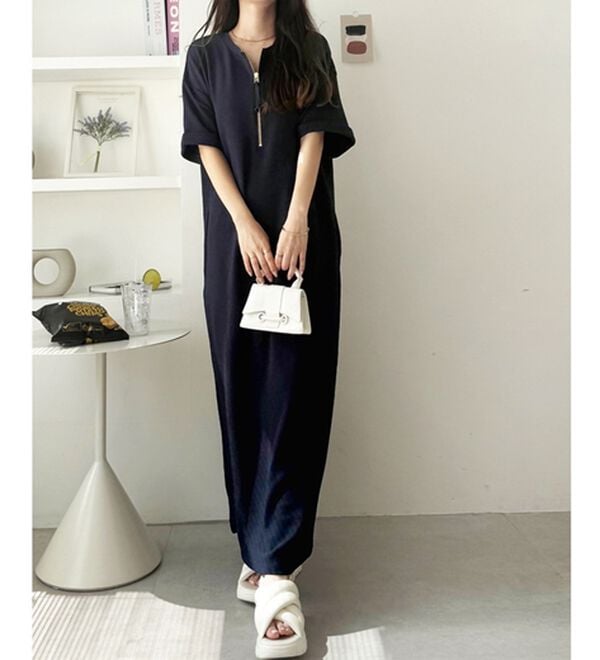 GeeRA（ジーラ）の「【ひんやり/着痩せ】ハーフジップ大人Ｔシャツワンピース（カットソーワンピース）」｜詳細画像