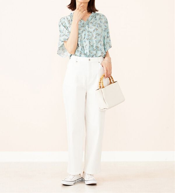 BELLUNA（ベルーナ）の「レーヨン素材袖フレアーブラウス（ブラウス）」｜詳細画像