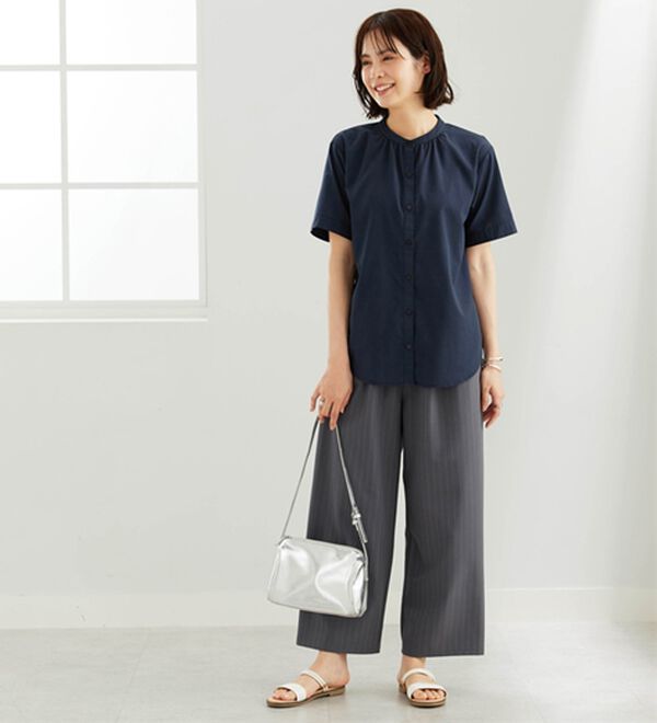 BELLUNA（ベルーナ）の「ギャザー使いバンドカラーブラウス（ブラウス）」｜詳細画像