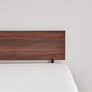 iellio（イエリオ）の「脚付マットレスベッド＜ヘッドボード付＞（ベッド）」｜ブラウン