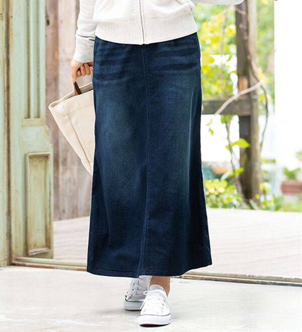 LAVIENNE（ラヴィエンヌ）の「裏フリースデニムスカート（ロングスカート）」｜ネイビー